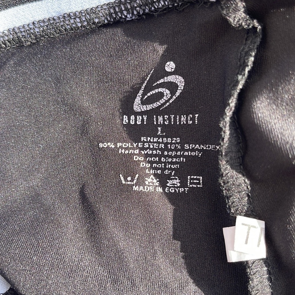 Body Instinct Legging Size L - Picture 9 of 9